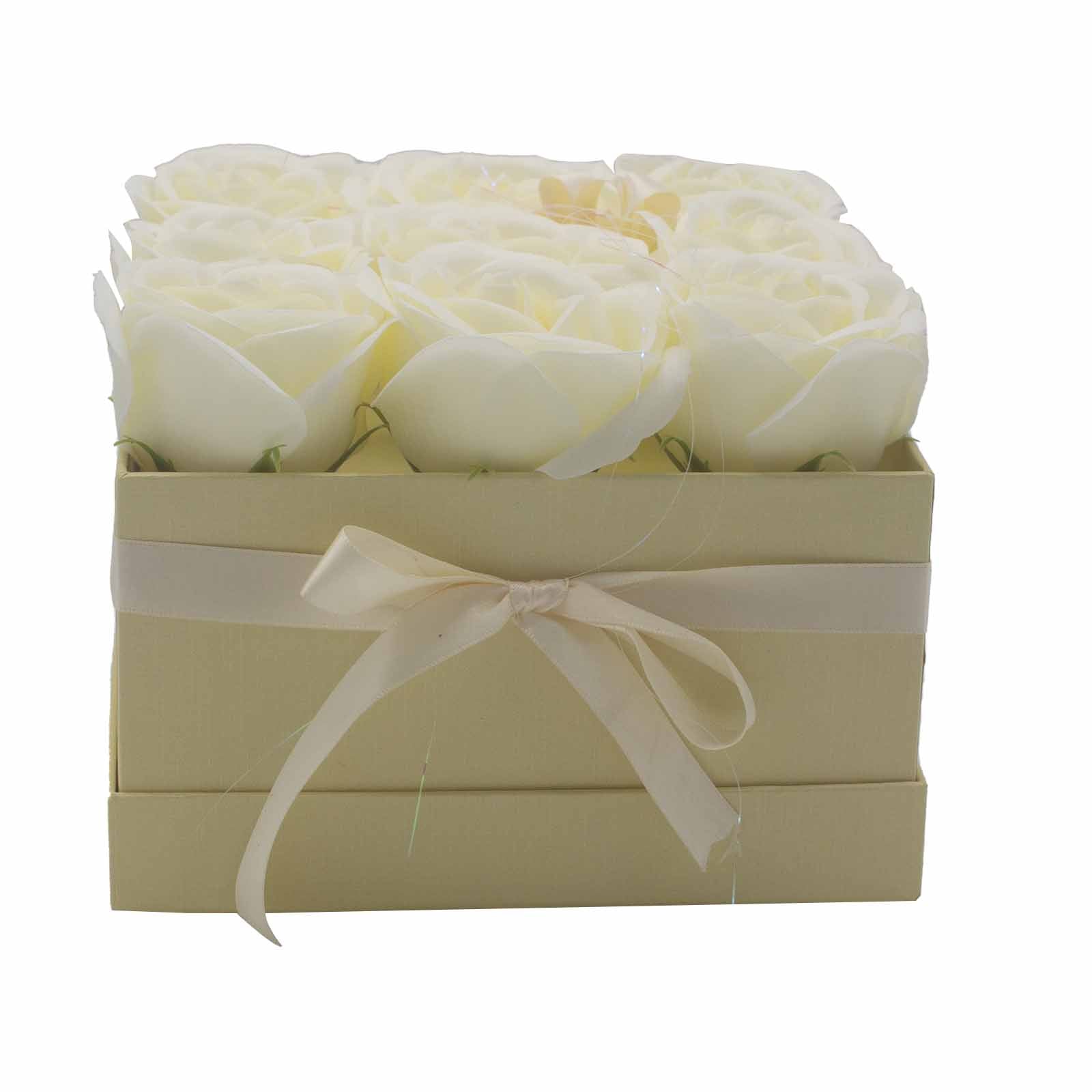 Caja de Regalo - Flor de Jabón 9 Rosas Crema - Cuadrado